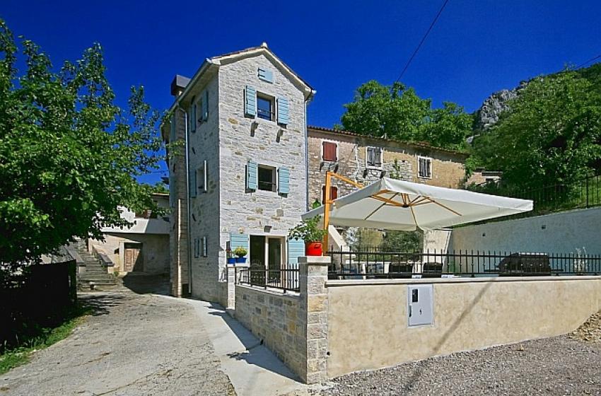 Casa Gradinje (Croatian)